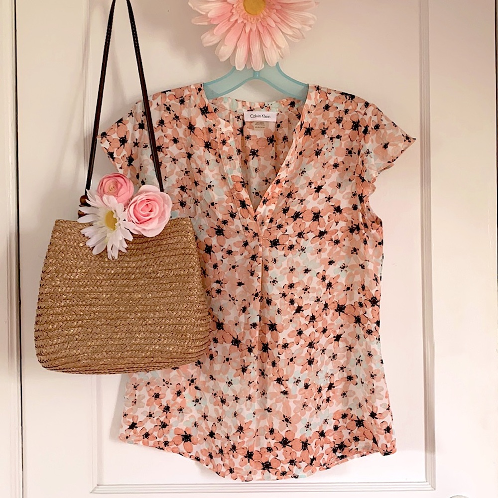 Calvin Klein US size XS pink floral sheer blouse